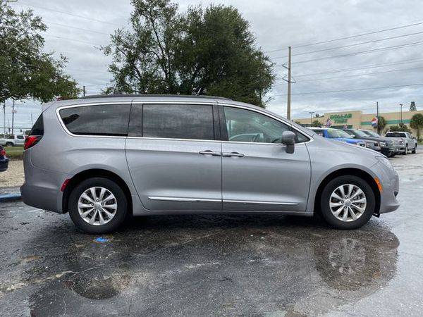 2017 Chrysler Pacifica Touring-L Minivan 4D BUY HERE PAY HERE!! for sale in Orlando, FL – photo 13