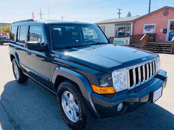 2008 Jeep Commander Sport 4X4 3rd Row Seating V-6 for sale in Garden City, ID – photo 3