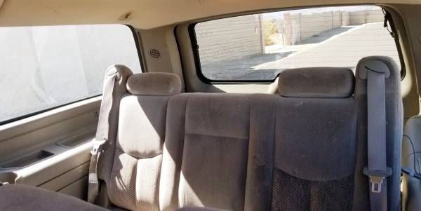 2003 Chevrolet Suburban (8 Passenger) (Reliable) for sale in Indio, CA – photo 5
