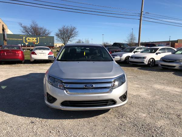 2012 Ford Fusion SE. - cars & trucks - by owner - vehicle automotive... for sale in Louisville, KY – photo 2