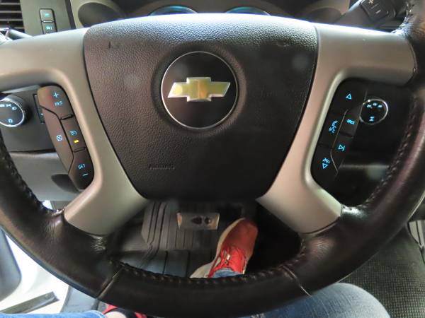 2013 CHEVY SILVERADO 2500HD - cars & trucks - by dealer - vehicle... for sale in Sioux Falls, SD – photo 17