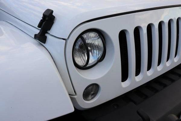 2015 Jeep Wrangler Unlimited Sahara - cars & trucks - by dealer -... for sale in CHANTILLY, District Of Columbia – photo 11