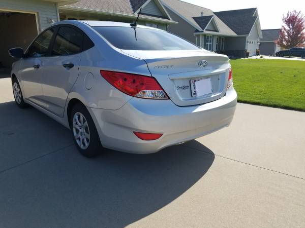 2012 Hyundai Accent for sale in Greenville, WI – photo 5