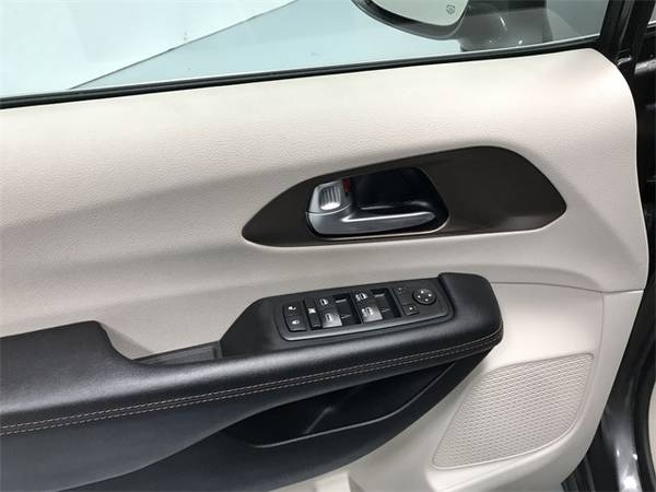 2017 Chrysler Pacifica Touring L with - - by dealer for sale in Wapakoneta, OH – photo 13