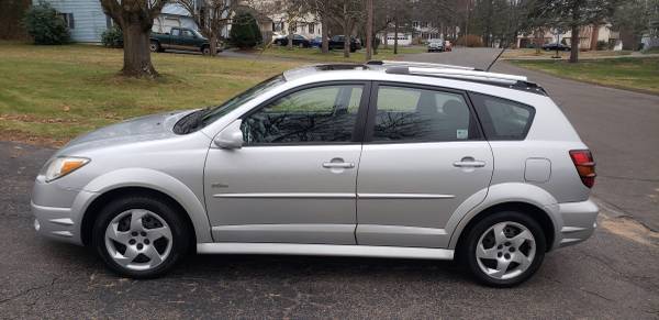 2007 Pontiac vibe/toyota matrix - cars & trucks - by owner - vehicle... for sale in Hartford, CT