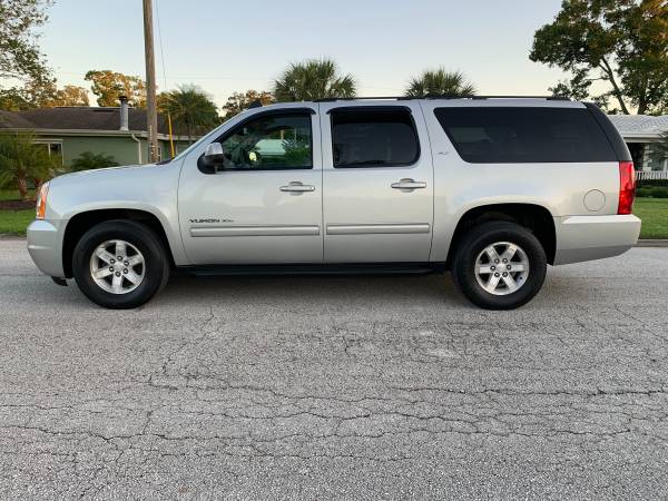 2011 GMC Yukon XL Excellent Condition for sale in Clearwater, FL – photo 4