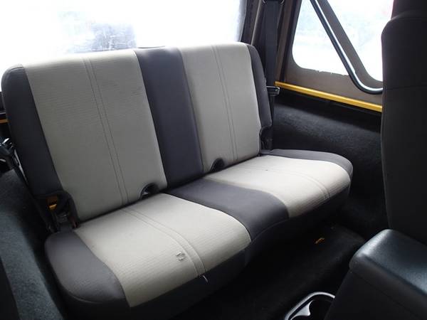 2004 Jeep Wrangler Columbia Edition, 6 cyl, automatic, CLEAN! for sale in Chicopee, MA – photo 18