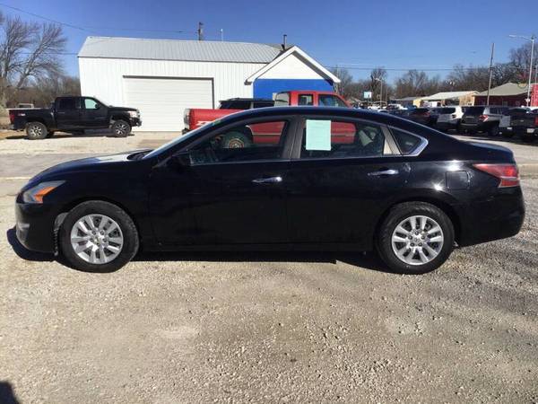 2015 Nissan Altima S - cars & trucks - by dealer - vehicle... for sale in Fredonia, KS – photo 9