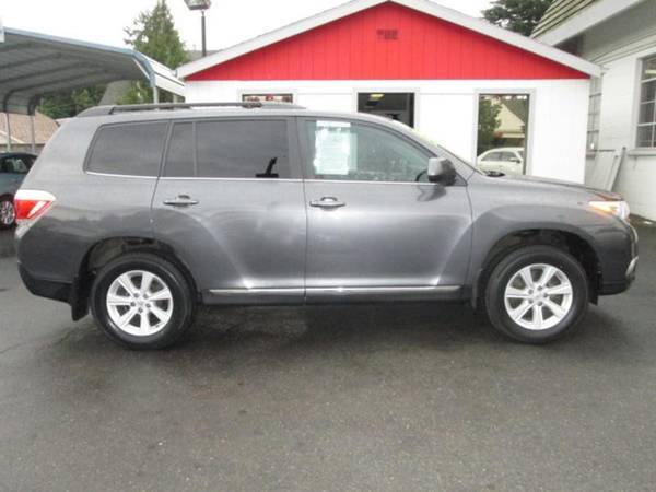 2011 Toyota Highlander SE Sport Utility 4D Cars and Trucks for sale in Portland, OR – photo 2