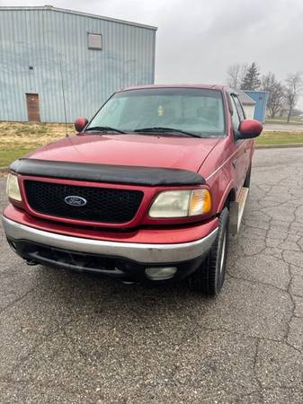 2002 Ford F150 XLT SUPER CREW - - by dealer - vehicle for sale in Dayton, OH – photo 2