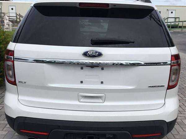 2013 Ford Explorer XLT - Lowest Miles / Cleanest Cars In FL - cars &... for sale in Fort Myers, FL – photo 5