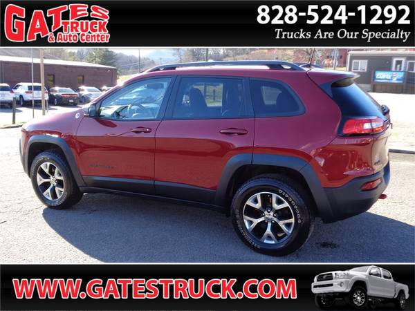 2017 Jeep Cherokee Trailhawk 4WD V6 (82K Miles) - - by for sale in Franklin, NC – photo 3