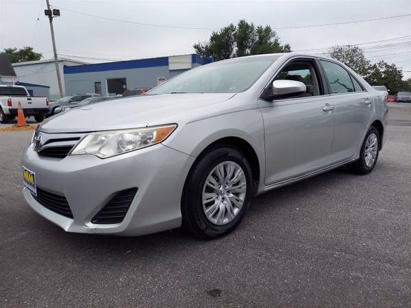 2014 Toyota Camry XLE - cars & trucks - by dealer - vehicle... for sale in Baltimore, MD – photo 3