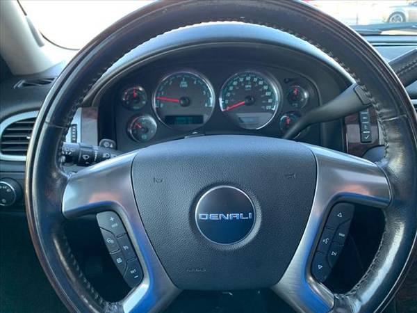 2007 GMC Yukon XL Denali $799 DOWN DELIVER'S ! - cars & trucks - by... for sale in ST Cloud, MN – photo 12