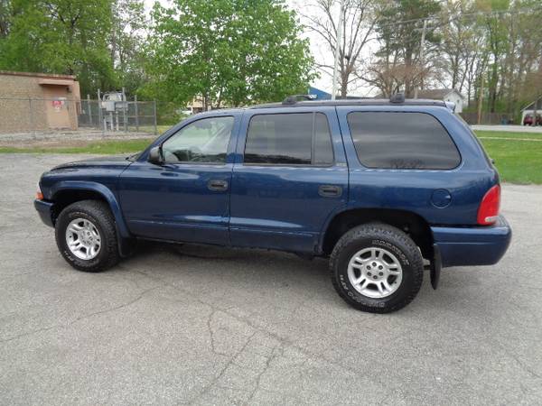 2002 Durango SLT 4x4, Third row Seating! - - by dealer for sale in Toledo, OH – photo 2