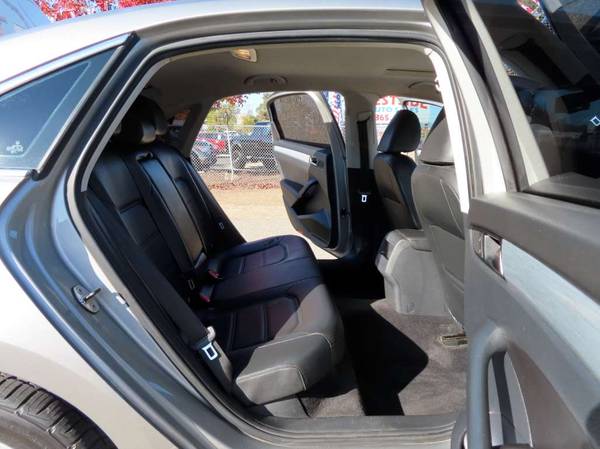 2012 VOLKSWAGEN PASSAT SE ................WOW WHAT A GREAT DEAL... for sale in Anderson, CA – photo 15