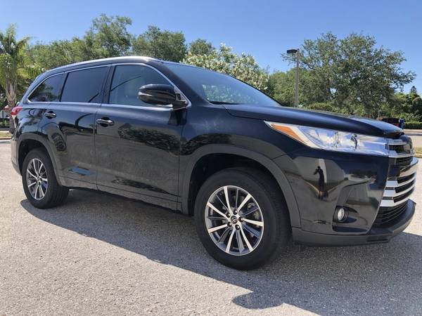 2017 Toyota Highlander XLE ONLY 63K MILES 1-OWNER CLEAN CARFAX for sale in Sarasota, FL – photo 6