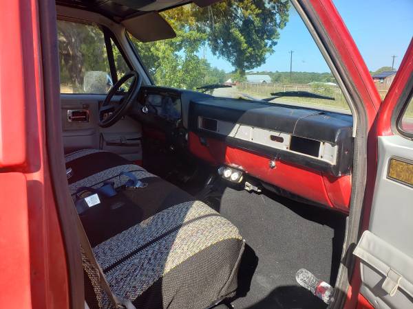 1987 GMC Suburban for sale in Peaster, TX – photo 4
