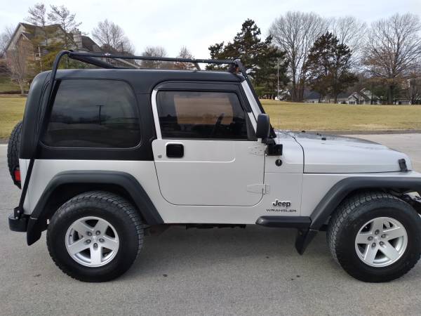 JEEP WRANGLER SE/TJ 2003 4X4 5 SPEED 4 CYL 100603 MILES - cars & for sale in Saint Louis, MO – photo 3