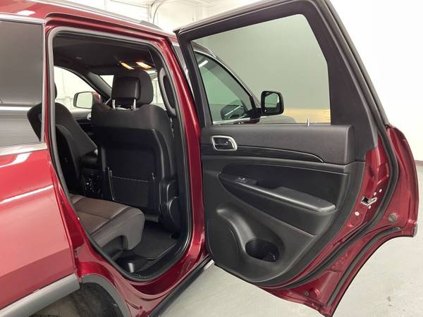 2020 Jeep Grand Cherokee Laredo - cars & for sale in PUYALLUP, WA – photo 24