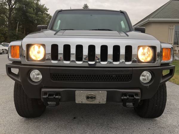 2006 Hummer H3 3.5L Automatic AWD 89,000 Miles Excellent Condition for sale in Palmyra, PA – photo 3