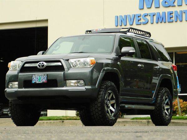 2013 Toyota 4Runner SR5 / 4X4 / LEATHER / SUNROOF / 1-OWNER / LIFTED... for sale in Portland, OR
