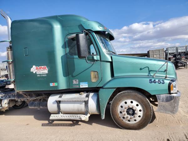Semi truck 2006 freightliner century classic for sale in Midland/odessa, TX – photo 5