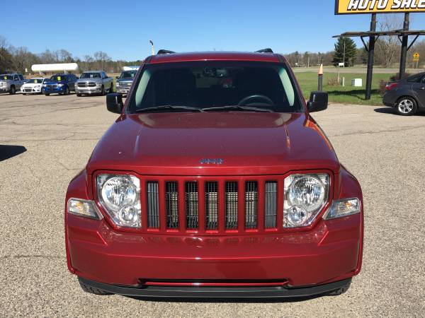 2012 JEEP LIBERTY LIMITED EDITION 4X4 ONLY 98, 000 MILES - cars & for sale in Howard City, MI – photo 3