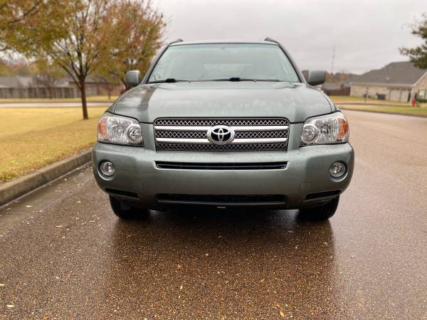 2007 Toyota Highlander hybrid low miles - cars & trucks - by owner -... for sale in Southaven, TN – photo 5