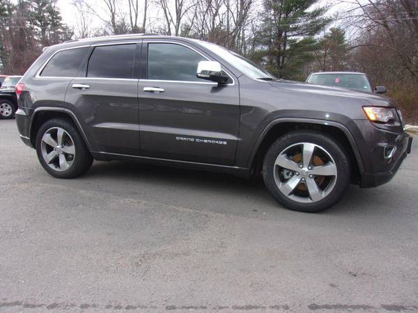 2014 Jeep Grand Cherokee Overland 4x4 4dr SUV WE CAN FINANCE ANY... for sale in Londonderry, NH – photo 5