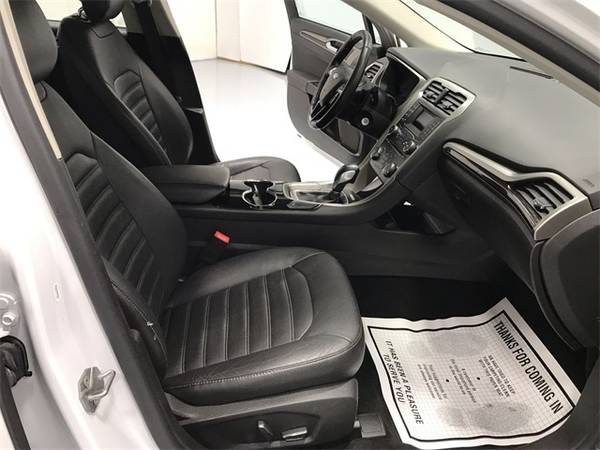 2014 Ford Fusion SE with - cars & trucks - by dealer - vehicle... for sale in Wapakoneta, IN – photo 18