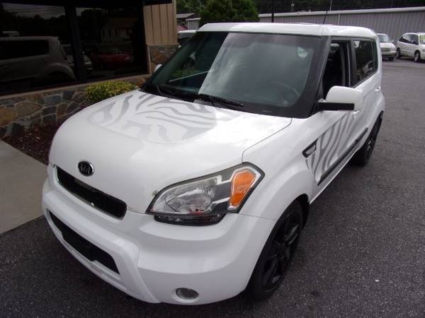 2011 Kia Soul + - Down Payments As Low As $1000 - cars & trucks - by... for sale in Lincolnton, NC – photo 2