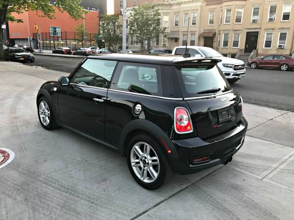 2013 MINI COOPER S 6-SPEED MANUAL NAVI! LOADED! ONE OWNER! CARFAX! for sale in Brooklyn, NY – photo 9