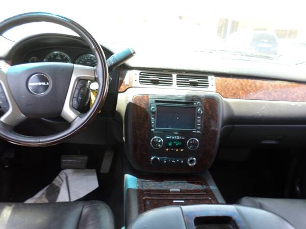 2010 GMC Yukon Third Row Seats - Buy Here Pay Here No Credit Check... for sale in Glendale, AZ – photo 5