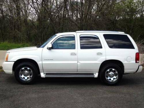 Trade Cadillac Escalade LOADED 4WD AWD Trade for sports car - cars &... for sale in Delray Beach, FL – photo 4