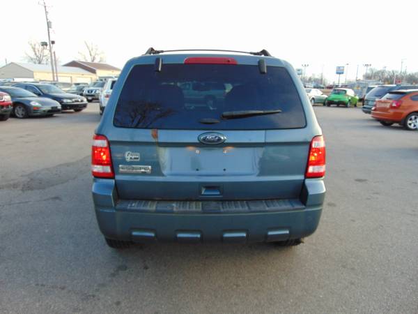 2011 FORD ESCAPE 4DR XLT FWD GREAT MPG LOADED XCLEAN IN/OUT RUNS A1... for sale in Union Grove, WI – photo 4