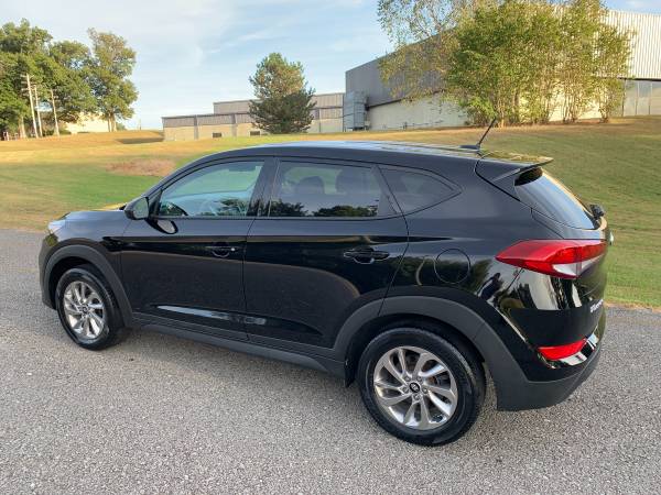 2017 Hyundai Tucson SE for sale in owensboro, KY – photo 2