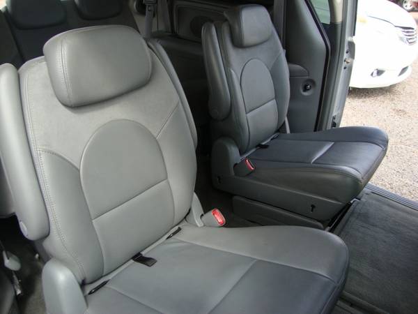2006 Chrysler Town & Country LWB 4dr Limited for sale in Houston, TX – photo 13