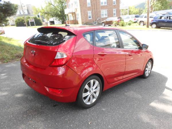 2012 Hyundai Accent SE 4 Door Hatchback Automatic 4Cyl 1.6L 35MPG -... for sale in Seymour, CT – photo 4