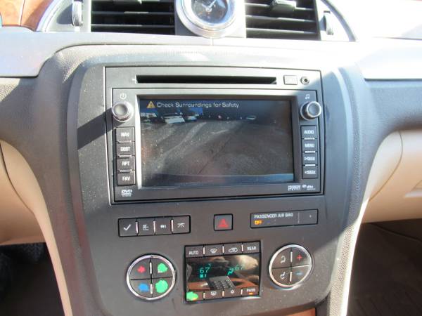 2011 BUICK ENCLAVE CXL LOADED NAVIGATION-BACK UP CAM-DVD BEAUTY for sale in Johnson City, NY – photo 18