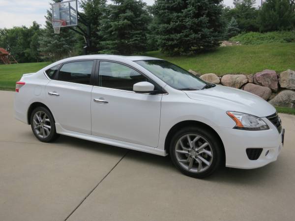2014 Nissan Sentra SR for sale in URBANDALE, IA – photo 2