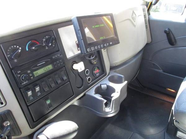 2011 International 4300 CREW CAB, 11 7 STAKE, FLAT BED TRUCK ** CAN... for sale in south amboy, KY – photo 17