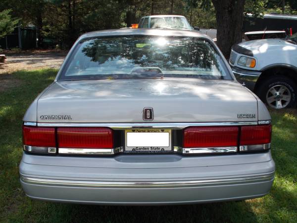 1992 Lincoln Continental *Very Low Miles *Clean Leather Seats for sale in Wayne, NJ – photo 5