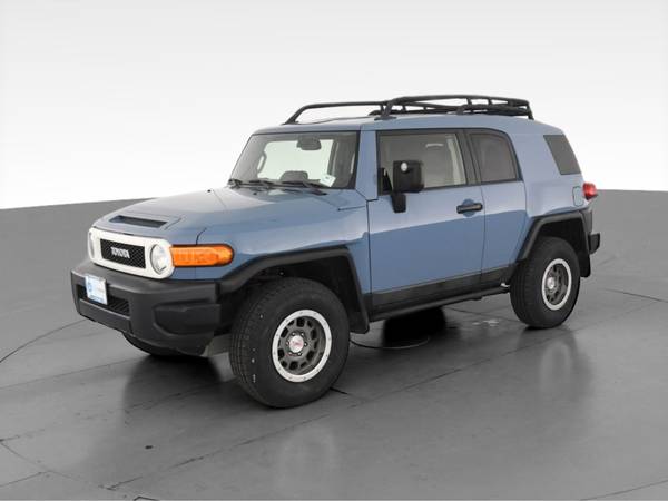 2014 Toyota FJ Cruiser Sport Utility 2D suv Black - FINANCE ONLINE -... for sale in Cleveland, OH – photo 3