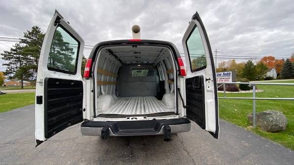 2015 GMC Savana G-2500 Cargo Van ***INCLUDES BULKHEAD/SHELVES*** -... for sale in Swartz Creek,MI, OH – photo 12