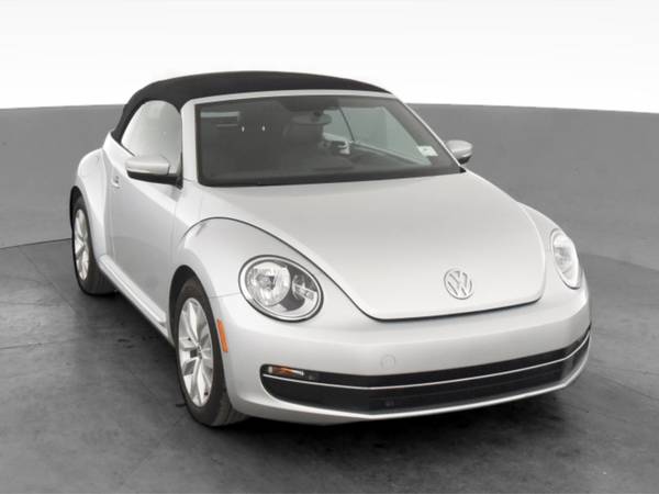 2014 VW Volkswagen Beetle TDI Convertible 2D Convertible Silver - -... for sale in Chicago, IL – photo 16