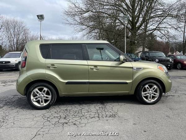 2011 Kia Soul 4-Speed Automatic - - by dealer for sale in Lancaster, PA – photo 11