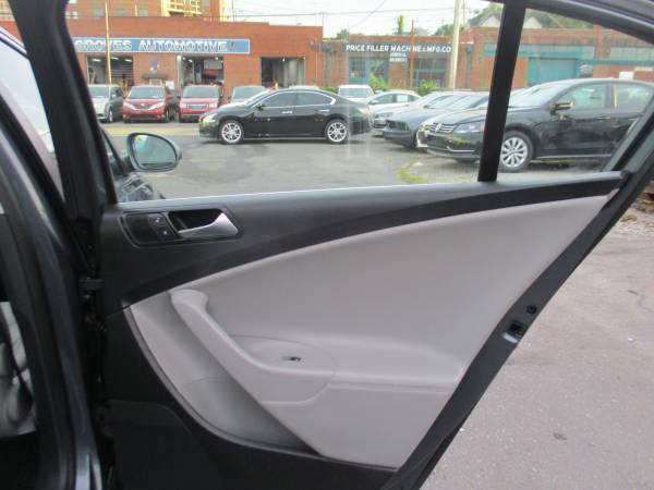 2010 VW Passat Komfort **Hot Deal/Sunroof/Low miles & Clean Title**... for sale in Roanoke, VA – photo 18