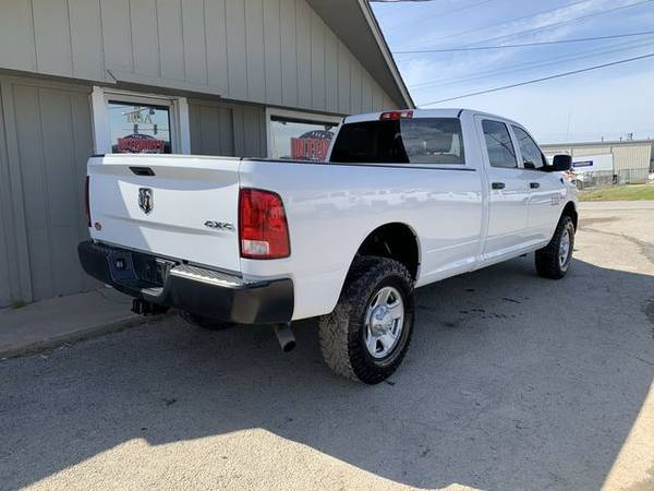 2018 RAM 2500 Tradesman Crew Cab LWB pickup White for sale in Bethel Heights, AR – photo 3