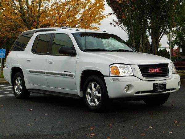 2004 GMC Envoy XUV SLT 4WD / Leather Heated / Excel Cond SLT 4WD 4dr... for sale in Portland, OR – photo 2